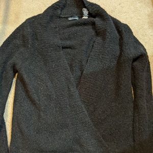 Moda international sweater